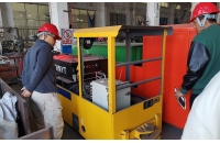 礦用鋰電池電機車調(diào)速和停車時的操作流程是什么？